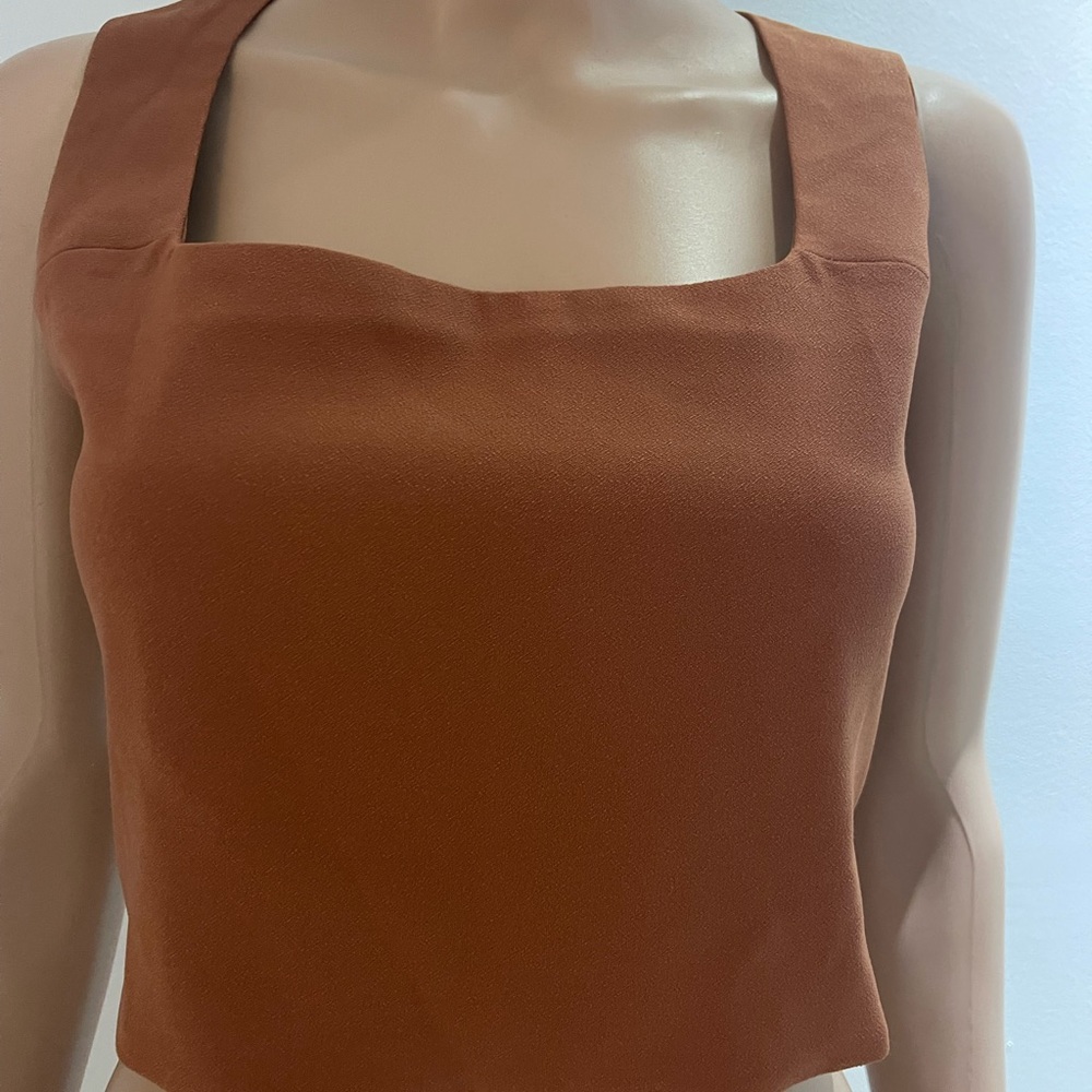 Express cropped top
